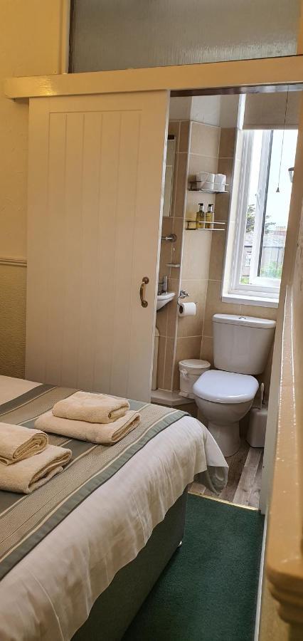 Corbiere Guest House Weston-super-Mare Buitenkant foto